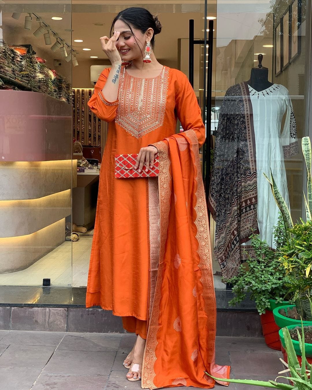 Elegant Dupatta Sets for Every Occasion