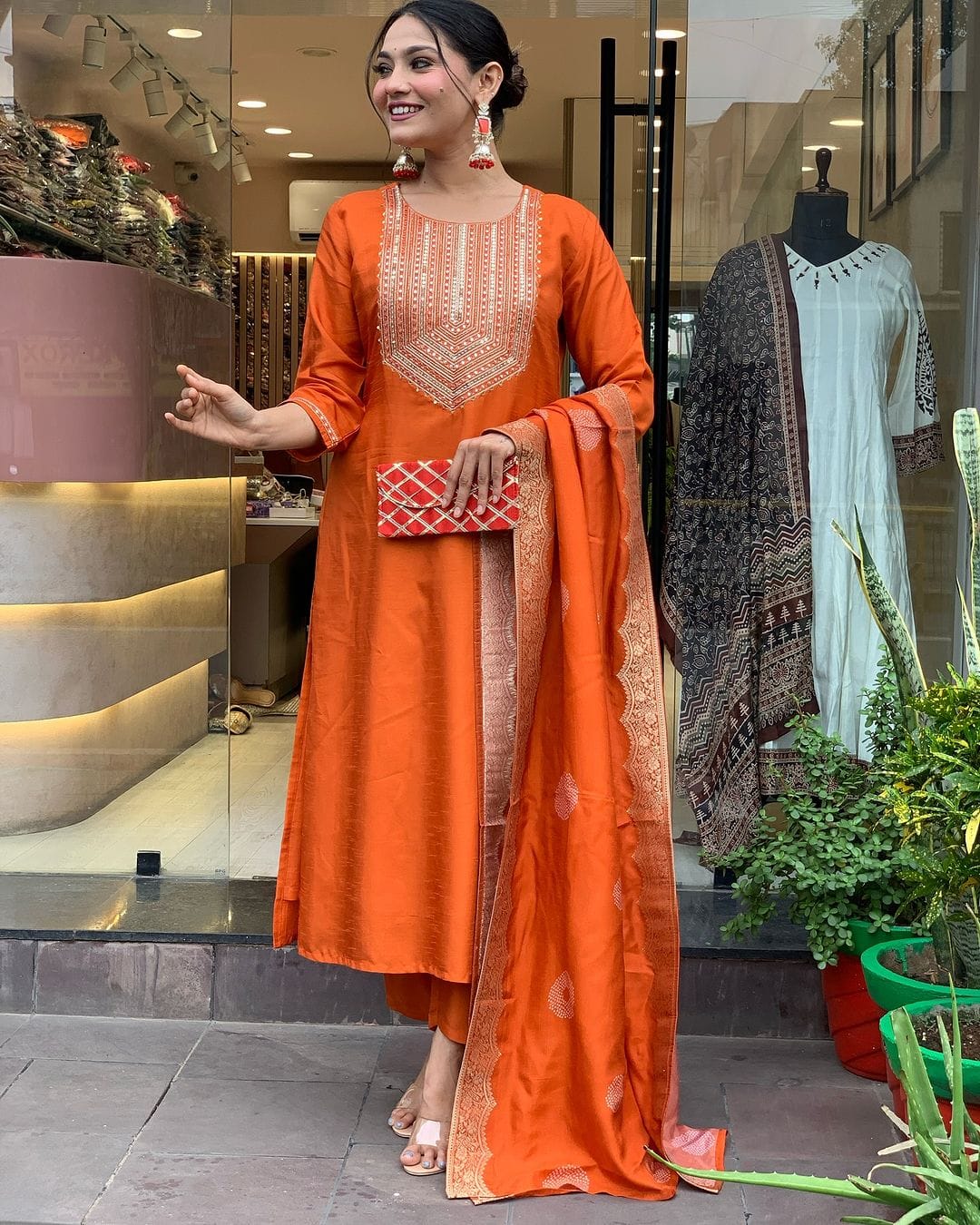 Elegant Dupatta Sets for Every Occasion