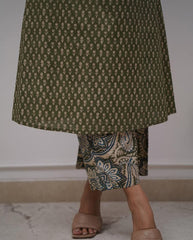 Women Green Kurta And Pant Set