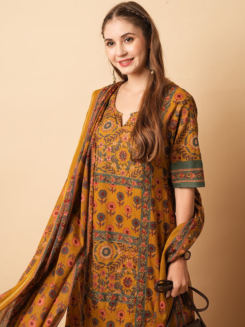 Floral Printed sequins Embellished Kurta Pant Set With Dupatta