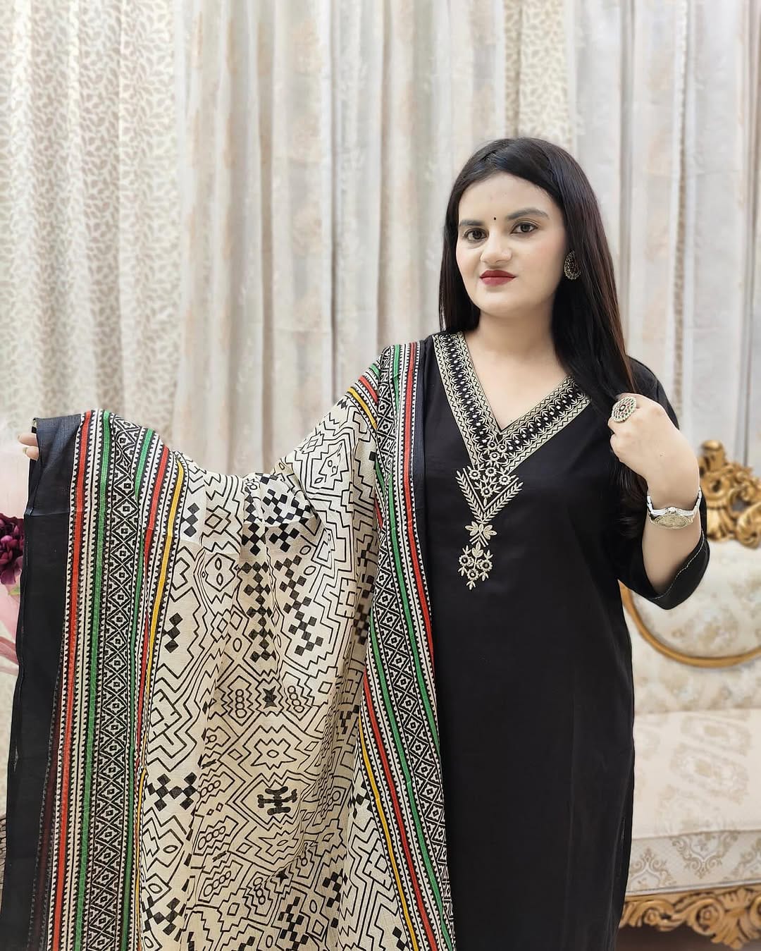 Suitkar, Black Kurta and pant set
