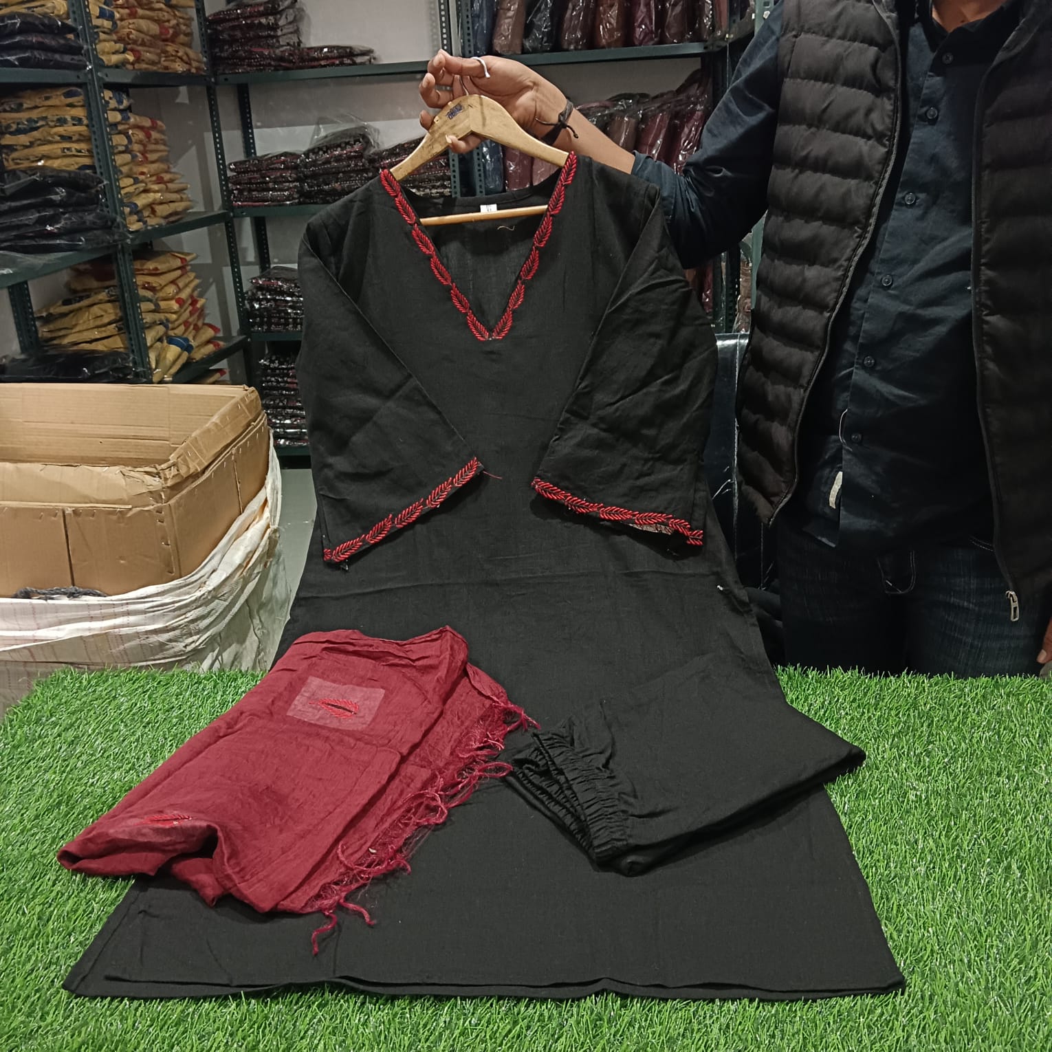 Suitkari, Black Kurta set