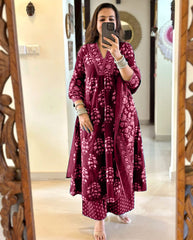 Suitkar, Wine anarkali set