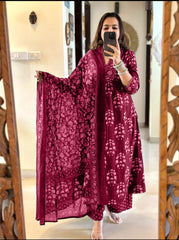 Suitkar, Wine anarkali set